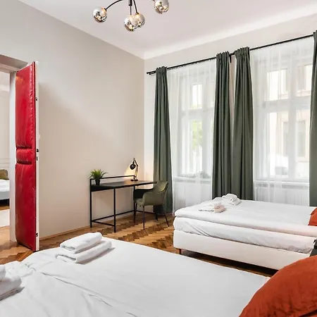 Przestronny W Centrum Krakowa - 12 Osob - By Upstairs Apartamento *