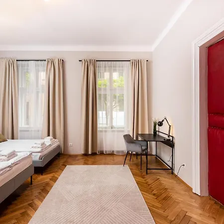 Apartamento Przestronny W Centrum Krakowa - 12 Osob - By Upstairs Cracóvia