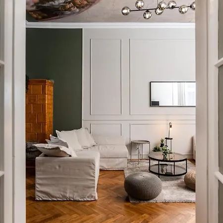 Przestronny W Centrum Krakowa - 12 Osob - By Upstairs Apartmán