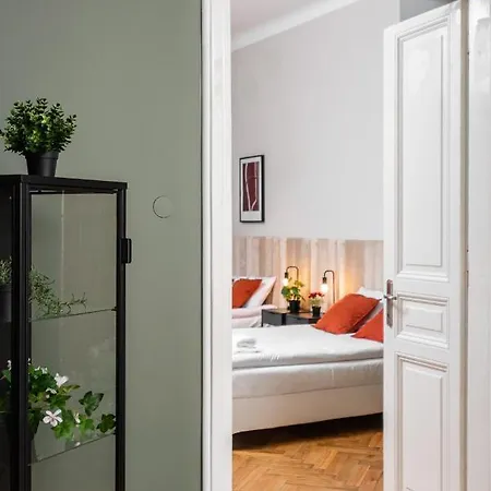 Διαμέρισμα Przestronny W Centrum Krakowa - 12 Osob - By Upstairs